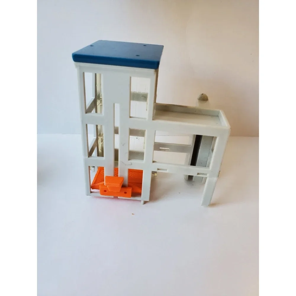 Vintage Micro Machines Car Service City Parking Garage Auto Repair Toy Part Only